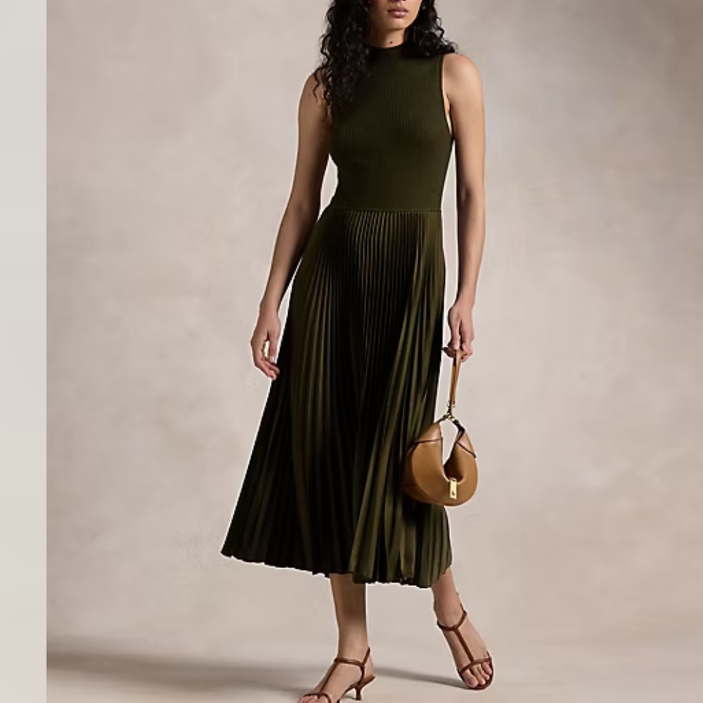 Ralph Lauren Pleated Sleeveless Mockneck Dress 
Size Medium